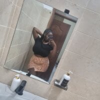 bustytemptress1