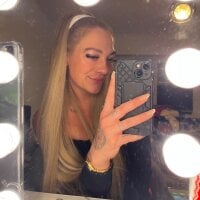 LizzyLush_